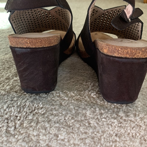 Sudini black suede wedge - Picture 3 of 6